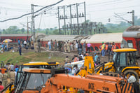 | Photo: PTI : Howrah-Mumbai Mail derails in Jharkhand's Seraikela-Kharsawan